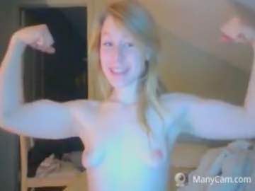 Well Muscled Teen Does Her First Flex Show