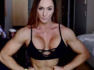Muscle Babe Flexing Pecs And Biceps On Cam